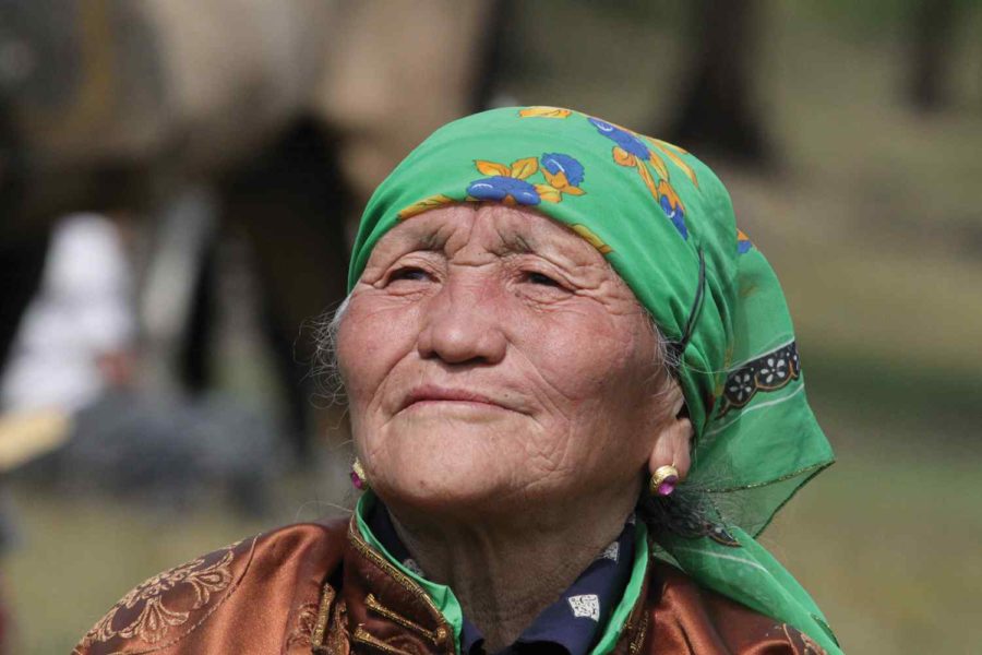 horse riding holiday mongolia